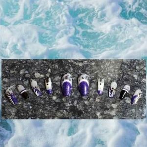 Obsessed Press on Nails